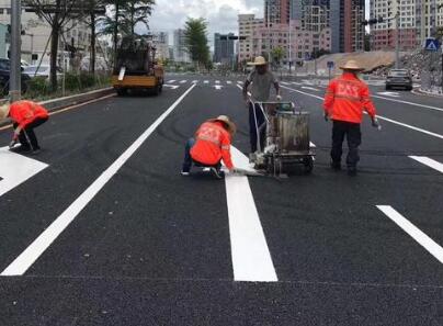 熱熔標(biāo)線施工溫度要求？道路標(biāo)線施工廠家為你介紹